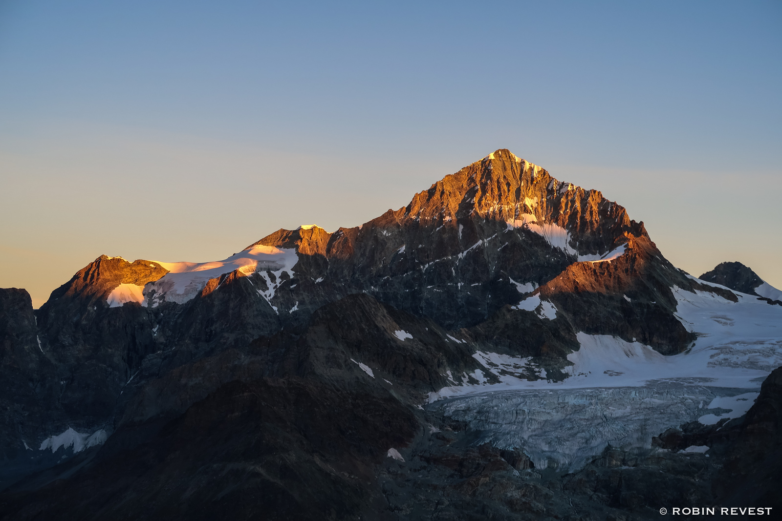 Lever de soleil sur la Dent Blanche